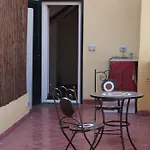 Toledo 10 * Nápoles